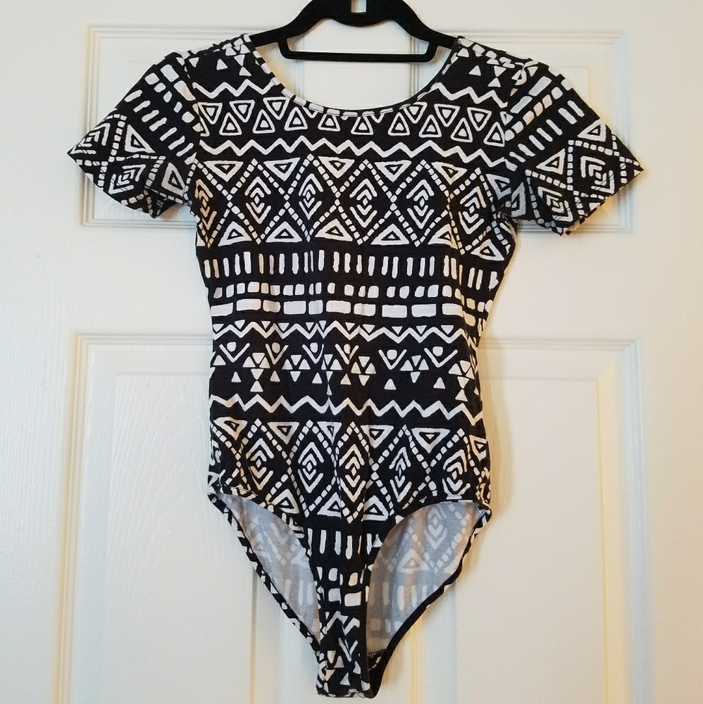 Forever 21 Black & White Tribal Bodysuit Size S